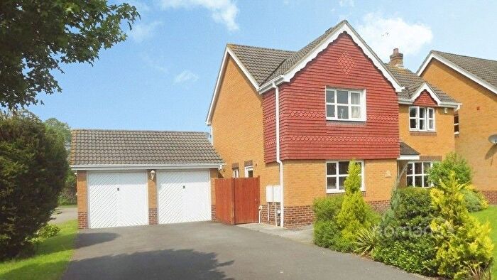 4 Bedroom Detached House To Rent In Broadmead, Farnborough, GU14