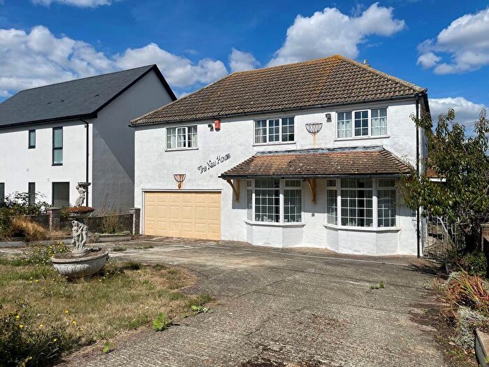 4 Bedroom Detached House For Sale In East Studdal, CT15