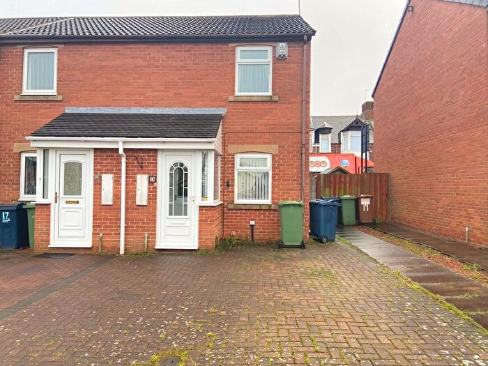 2 Bedroom Semi Detached House To Rent In Highfield Place, Sunderland, SR4