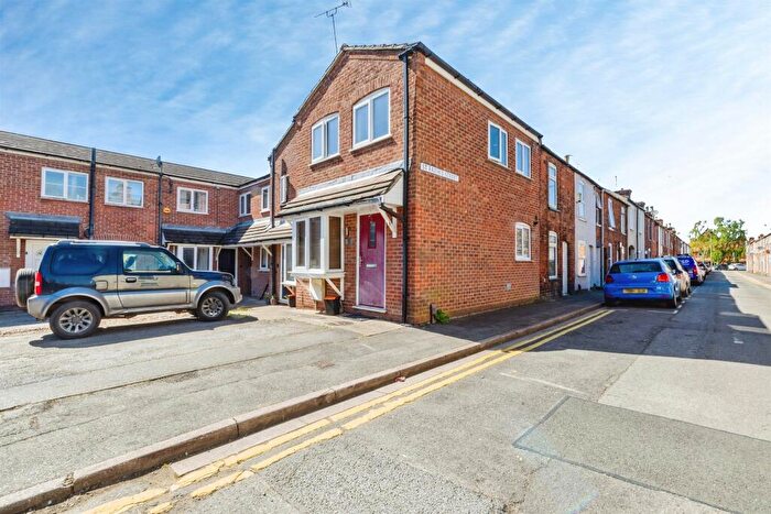 2 Bedroom Terraced House For Sale In Rudgard Lane, Lincoln, LN1