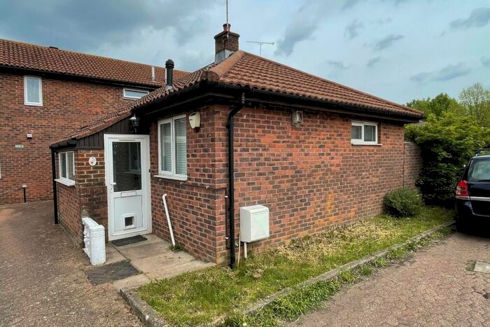 1 Bedroom Bungalow To Rent In Wesley Close, Bewbush, Crawley, West Sussex, RH11