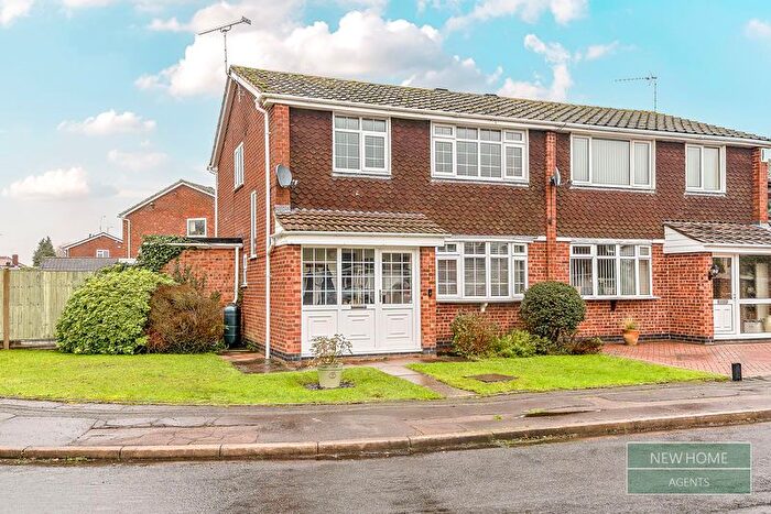 3 Bedroom Semi Detached House For Sale In Manderley Close Coventry, CV5