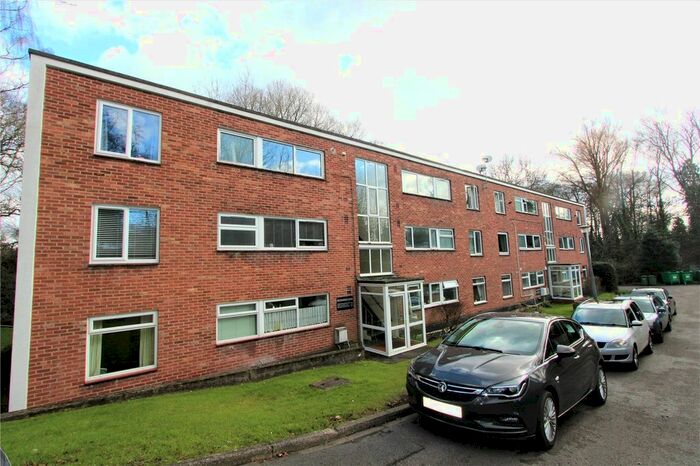 2 Bedroom Flat To Rent In Hiltingbury Road, Chandler's Ford, Hampshire SO53