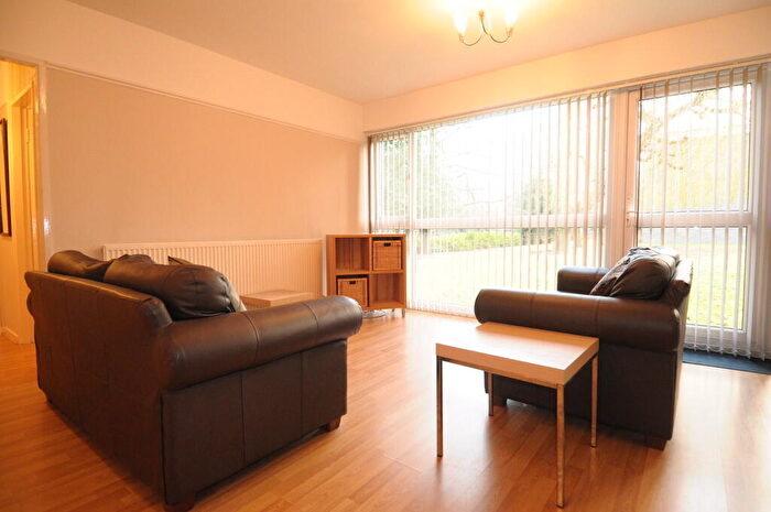 2 Bedroom Apartment To Rent In Elmwood Court, Pershore Road, B5