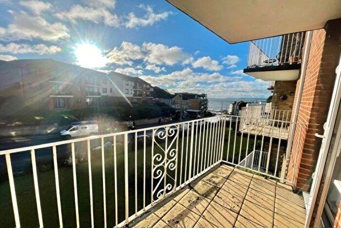 2 Bedroom Flat To Rent In Sea Road, Bournemouth, BH5