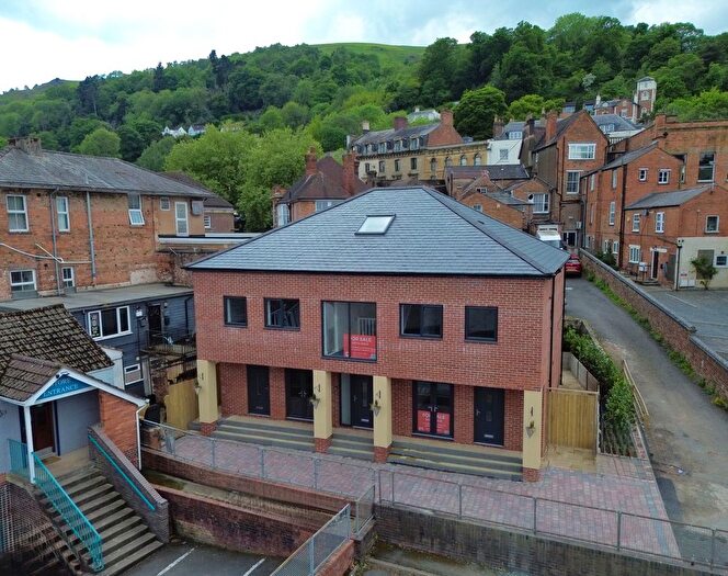 1 Bedroom Flat For Sale In Edith Walk, Great Malvern, Worcestershire, WR14