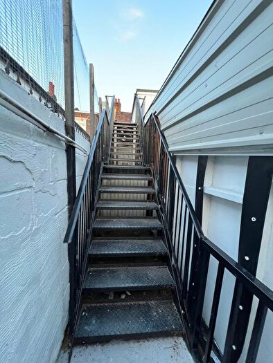 3 Bedroom Flat To Rent In Longbridge Road, Barking, Ilford, Ig1