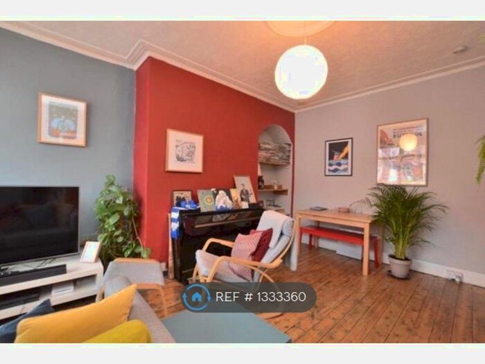 2 Bedroom Terraced House To Rent In Seaforth Avenue, Leeds, LS9