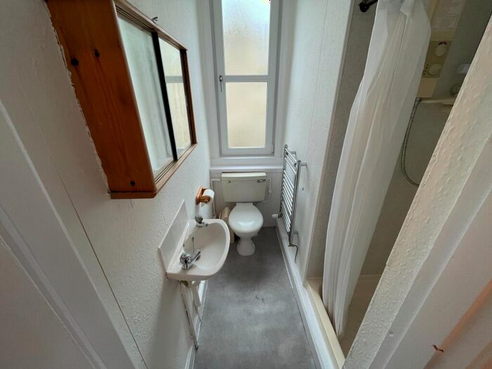1 Bedroom Flat To Rent In Wardlaw Place, Edinburgh, EH11