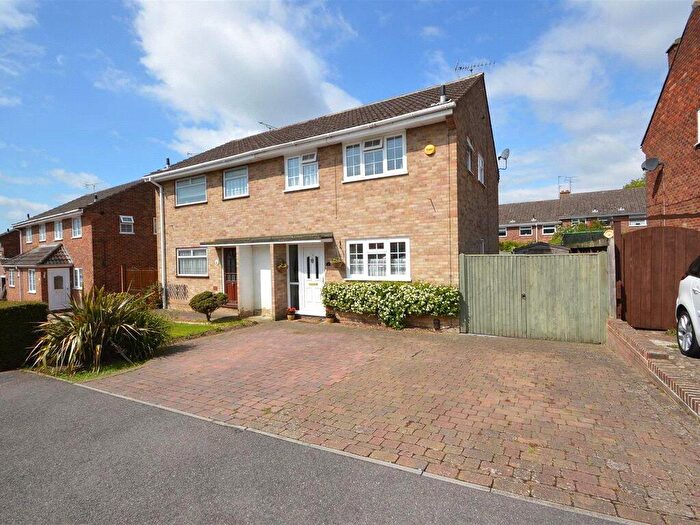 3 Bedroom Semi-Detached House To Rent In Langton Close, Kent, ME14