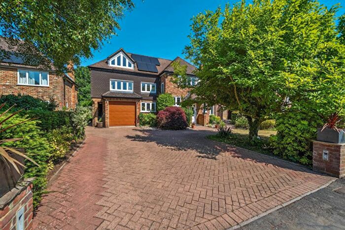 5 Bedroom Detached House For Sale In Bredward Close, Burnham, SL1