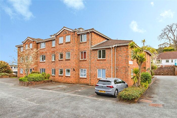 1 Bedroom Flat For Sale In Totnes Road, Paignton, Devon, TQ3
