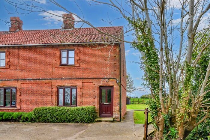 2 Bedroom End Of Terrace House To Rent In Corbetts Lodge Cottages, Necton, PE37