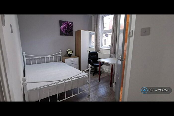 1 Bedroom Flat To Rent In Ilkeston Road, Nottingham, NG7