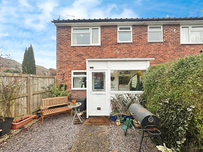 1 Bedroom Maisonette For Sale In Sycamore Avenue, Congleton, CW12