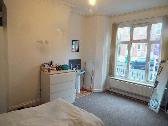 5 Bedroom House To Rent In &#;pppw, Hope Drive, The Park, NG7