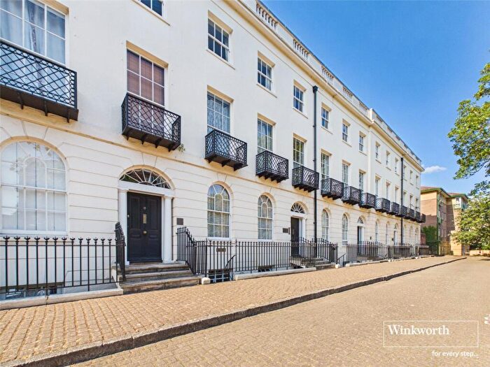 1 Bedroom Apartment For Sale In Albion Terrace, London Road, Reading, Berkshire, RG1