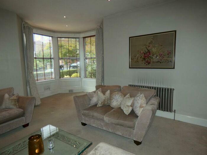 2 Bedroom Apartment To Rent In Queens Road, Jesmond, Newcastle Upon Tyne, NE2
