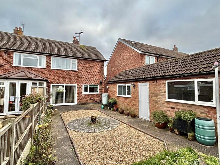 3 Bedroom Semi-Detached House For Sale In Wareham Road, Blaby, Leicester, Leicestershire., LE8