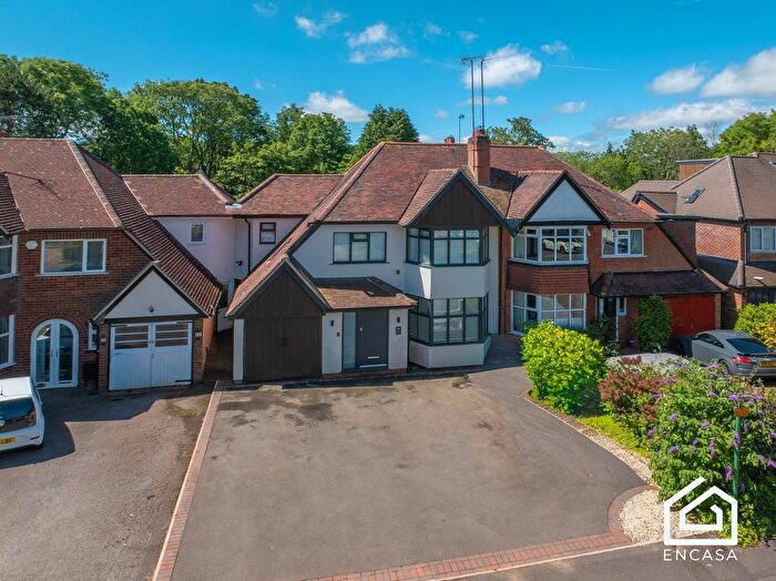 4 Bedroom Semi-detached House For Sale In Ladbrook Road, Solihull, B91