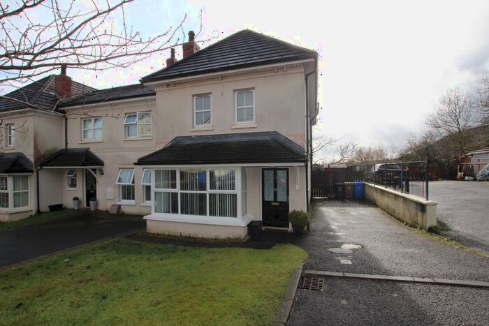 3 Bedroom Semi-Detached House For Sale In Mill Valley Court, Belfast, BT14