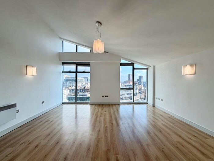 2 Bedroom Penthouse To Rent In Great Northern Tower, Watson Street, Manchester, M3