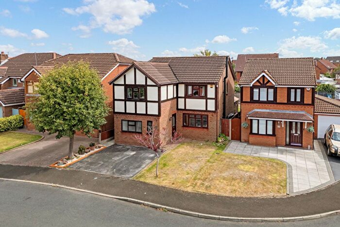 4 Bedroom Detached House For Sale In Finsbury Park, Widnes, WA8