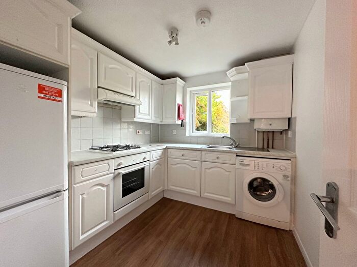 3 Bedroom Semi-Detached House To Rent In Leigh Hunt Drive, Leigh Hunt Drive, Southgate, London, N14