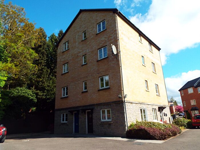 Studio To Rent In Whitworth Square, Cardiff, CF14