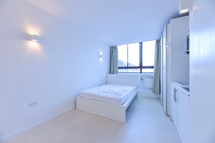 1 Bedroom Studio To Rent In College, Harrow, HA1