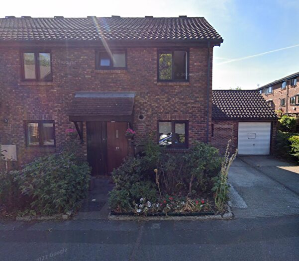 1 Bedroom Flat To Rent In Allendale Close, London, SE5