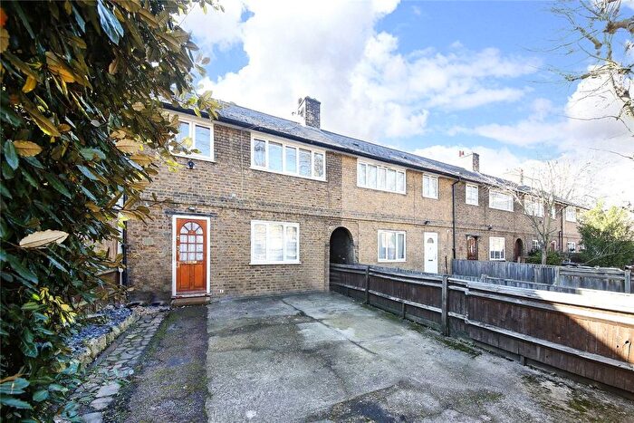 3 Bedroom Terraced House For Sale In Mallory Close, Brockley, SE4
