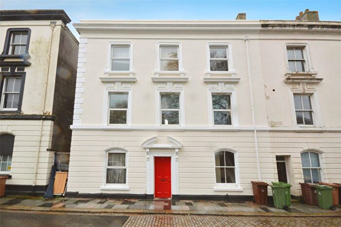 2 Bedroom Flat For Sale In Theatre Ope, Plymouth, Devon, PL1
