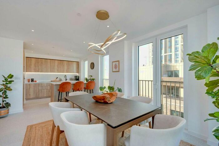 2 Bedroom Flat To Rent In Sidney Street, Sidney Street, E1