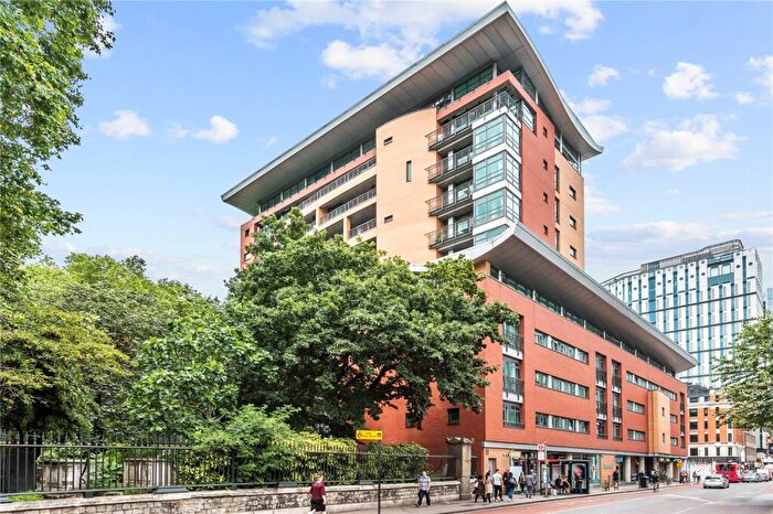 2 Bedroom Apartment To Rent In The Lexington, - City Road, Old Street, London, EC1Y