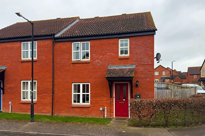 3 Bedroom Semi-Detached House To Rent In Allen Road, Hadleigh, IP7