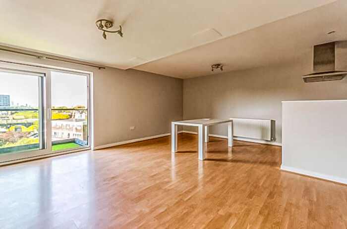 2 Bedroom Flat For Sale In Tequila Wharf, , Limehouse, London, E14