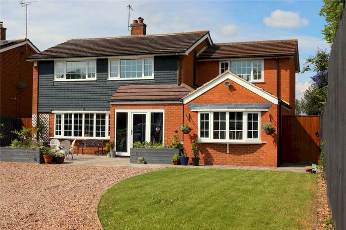 4 Bedroom Detached House For Sale In Church Lane, Thrumpton, Nottingham, NG11