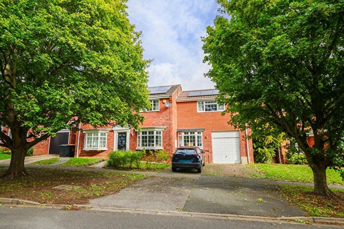 5 Bedroom Detached House For Sale In Derwent Road, Linslade, LU7