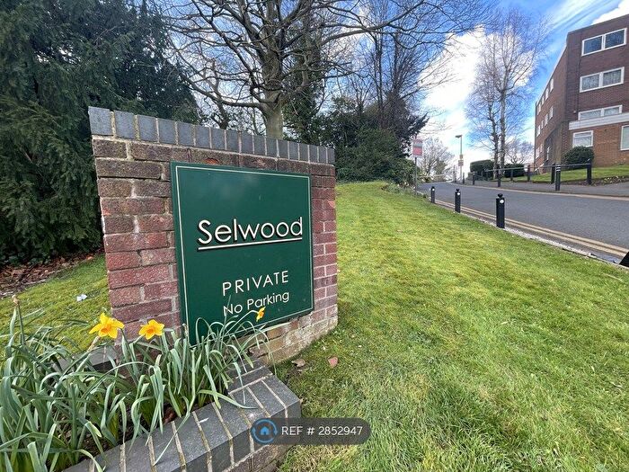 2 Bedroom Flat To Rent In Doncaster Road, Rotherham, S65