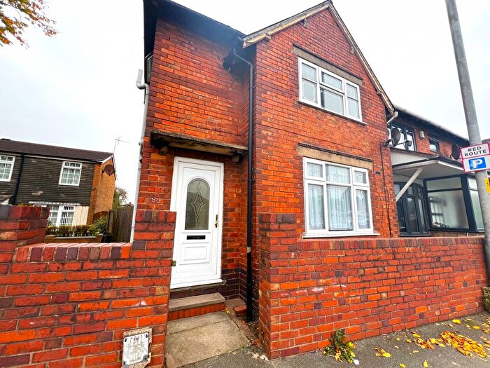 3 Bedroom Semi Detached House To Rent In Wolverhampton Road, Walsall, WS2