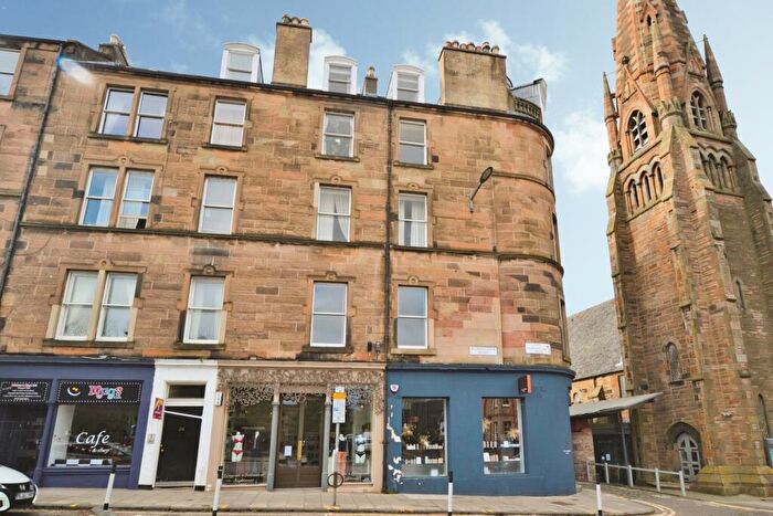 3 Bedroom Flat For Sale In Morningside Road, Edinburgh, EH10