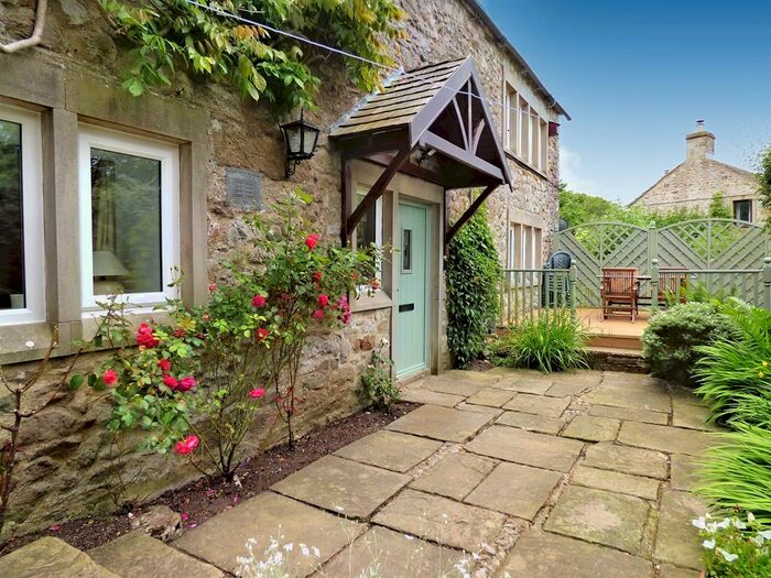 3 Bedroom Detached House For Sale In The Barn, Buckden, Skipton, BD23