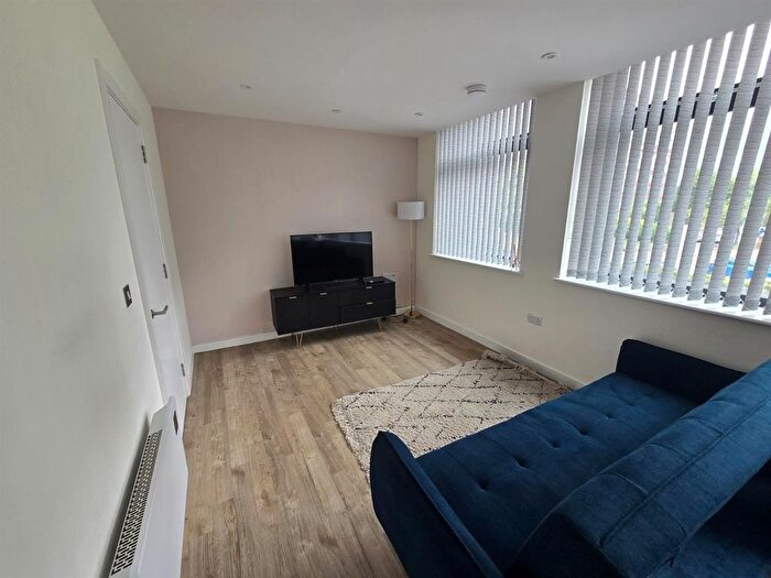 1 Bedroom Flat To Rent In Paragon House, Seymour Grove, M16