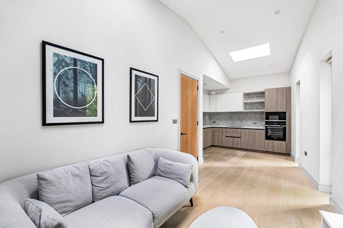 1 Bedroom Flat For Sale In Bloomsbury, New Covent Garden, WC1N