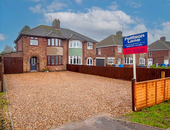 3 Bedroom Semi Detached House For Sale In Braybrooke Road, Desborough, Kettering, NN14