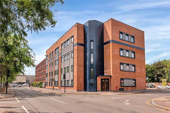 1 Bedroom Studio To Rent In Burleys Way, Leicester, LE1