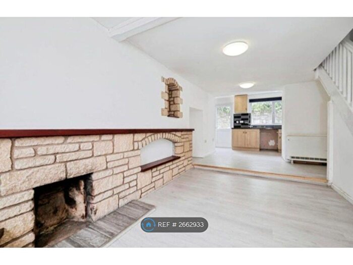 2 Bedroom Terraced House To Rent In Meneage Street, Helston, TR13