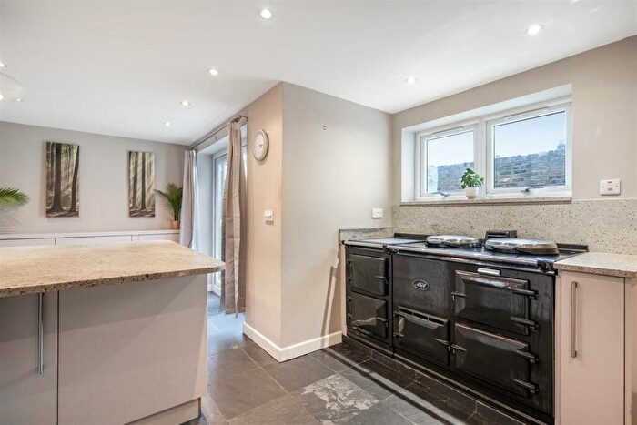 3 Bedroom End Of Terrace House To Rent In Russell Street, Windsor, Berkshire, SL4