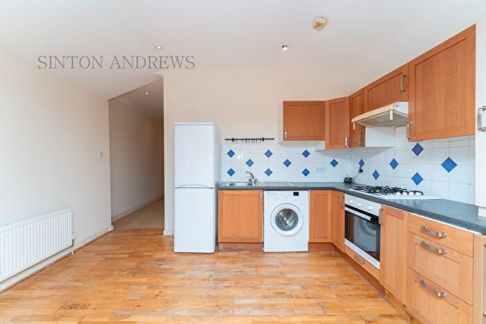 2 Bedroom Flat For Sale In Egerton Gardens, Ealing, W13